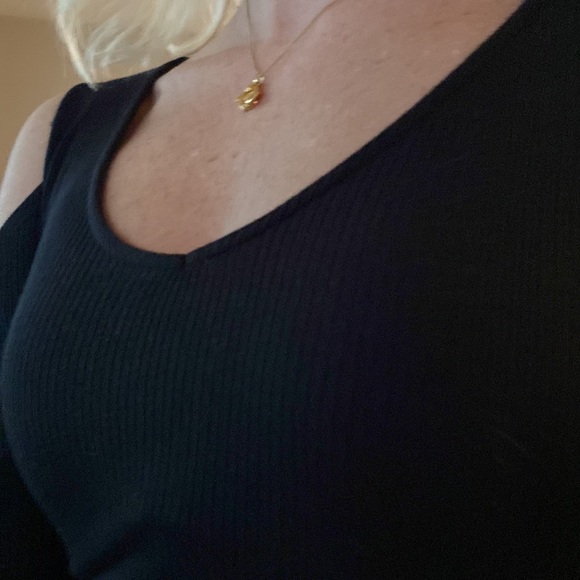 Ribbed black sweater - Picture 4 of 5